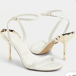 Aldo x Disney Limited Edition Ariel Pearl White & Gold Shell Heel New!  8M